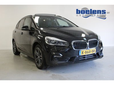 BMW 2 Serie Active Tourer 225i xDrive High Executive | 232PK | NAVI | PANO-DAK | CLIMA | STOEL-VERW | LED | AFN-TRHAAK | LED | LMV |